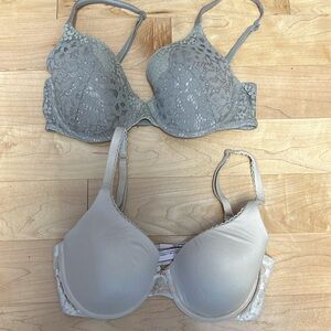 Lot of 2 VS bras